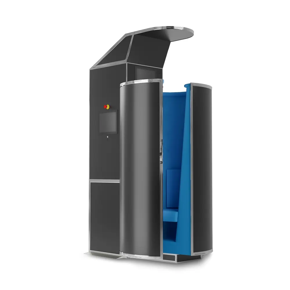 Cryomed Pro nera con rivestimento interno blu su fondo bianco